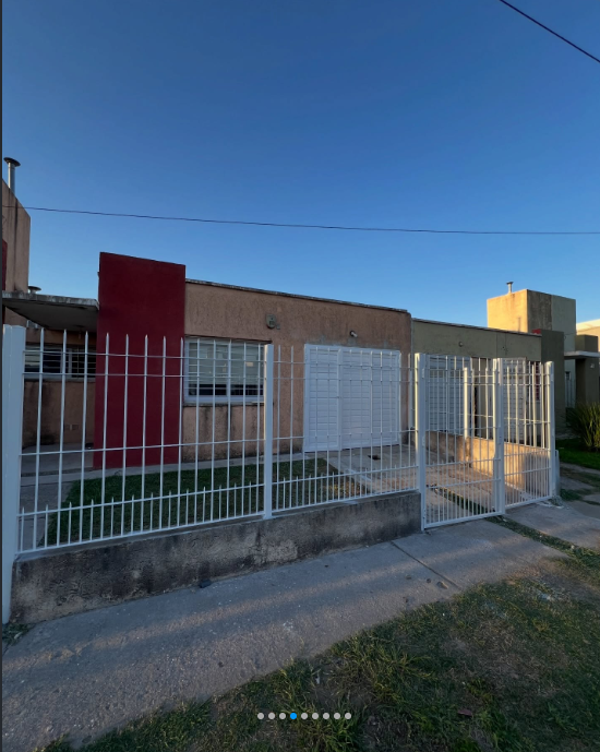 Fachada de casa antes de pintar